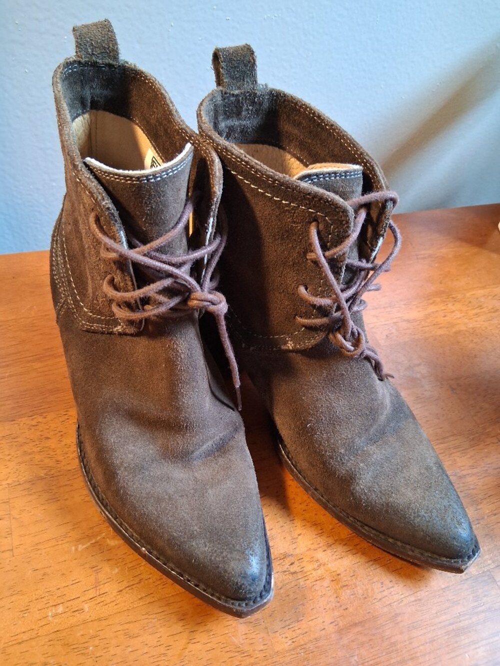 Frye Sacha Chukka Brown Ankle Lace Up Women's Boots sz 6.5